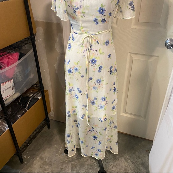 Altar’d  State Maxi Floral Wrap Dress in White womens Small white short sleeve - Picture 12 of 13